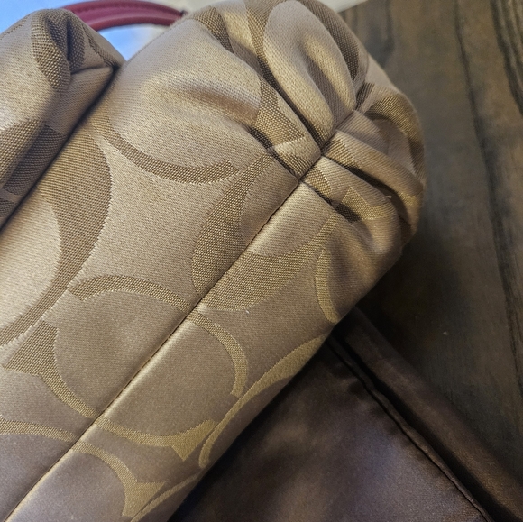 Coach poppy signature sateen groovy crossbody/handbag with dust bag - Picture 7 of 9